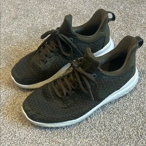 Nike Men's Olive Green Sneakers